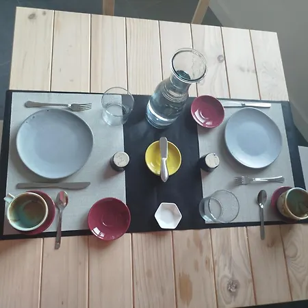 Zura Otel